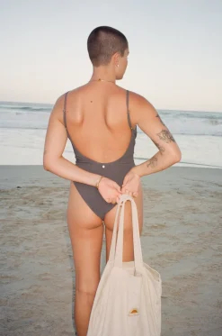 Essential Rib Minimal One Piece Graphite