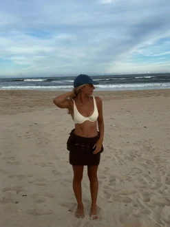 Essential Rib Underwire Top Creme